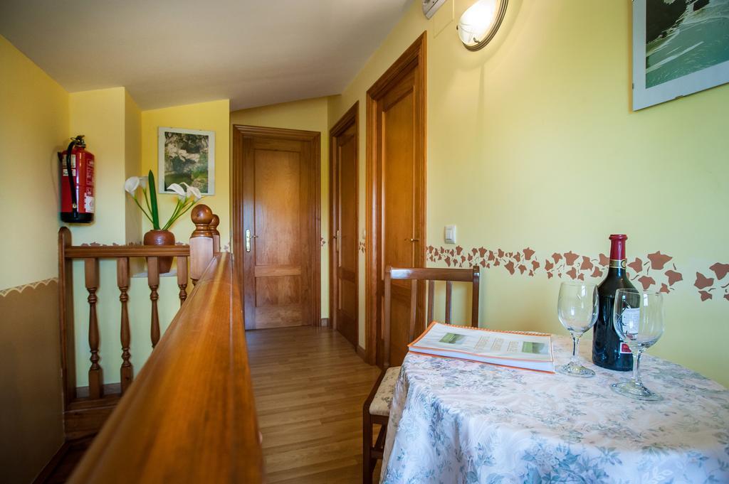 Apartamentos El Pradon De Santa Marina Parres de Llanes Phòng bức ảnh